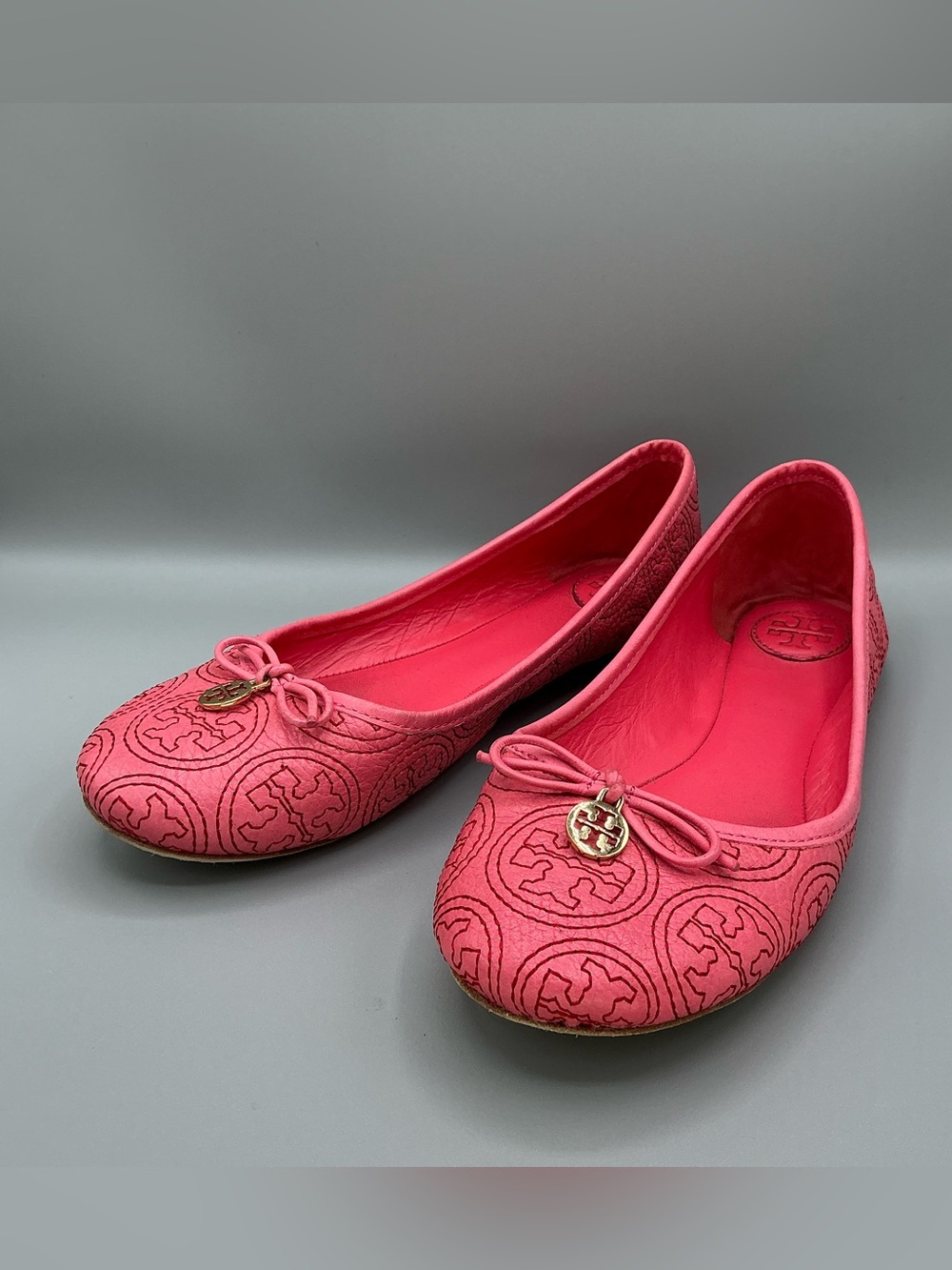 Tory Burch Chelsea Stitched Logo Ballet Flat in Rose Petal or Coral Pink Size 8 - Picture 2 of 10